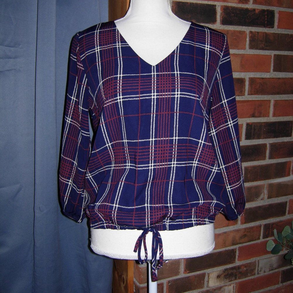 West Kei Plaid V-Neck Tie Bottom Top S